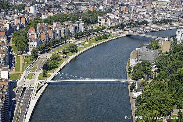 Liège - passerelle sur la Meuse